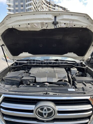 Toyota Land Cruiser 2019, 302,000 km - 4.6 l - Bakı