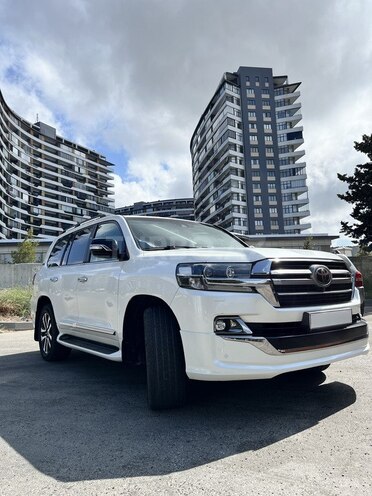 Toyota Land Cruiser 2019, 302,000 km - 4.6 l - Bakı