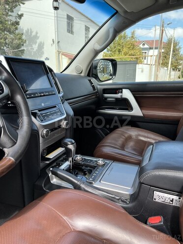 Toyota Land Cruiser 2019, 302,000 km - 4.6 l - Bakı