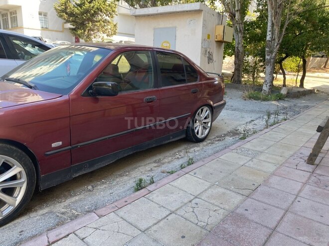 BMW 318 1993, 350,000 km - 1.8 l - Bakı