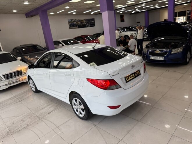 Hyundai Accent 2013, 245,000 km - 1.4 л - Sumqayıt