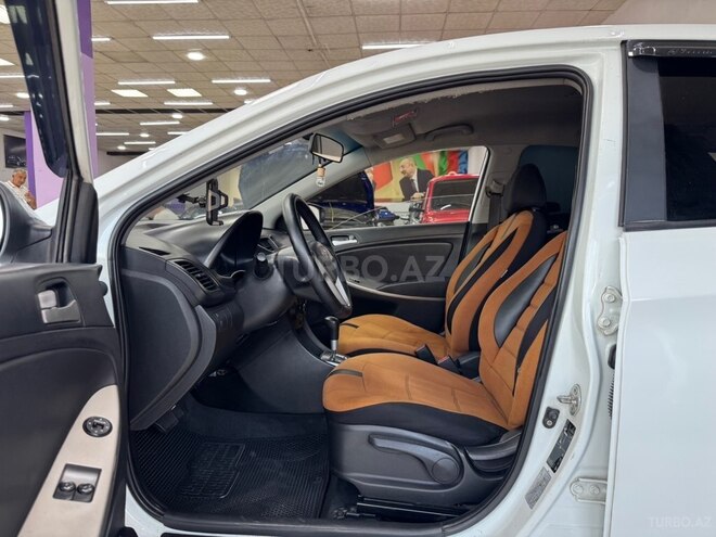 Hyundai Accent 2013, 245,000 km - 1.4 л - Sumqayıt