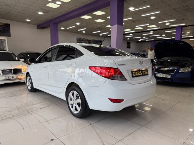 Hyundai Accent 2013, 245,000 km - 1.4 л - Sumqayıt