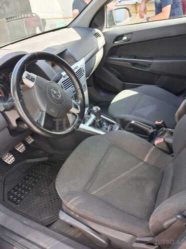 Opel Astra 2009, 220,000 km - 1.4 л - Bakı