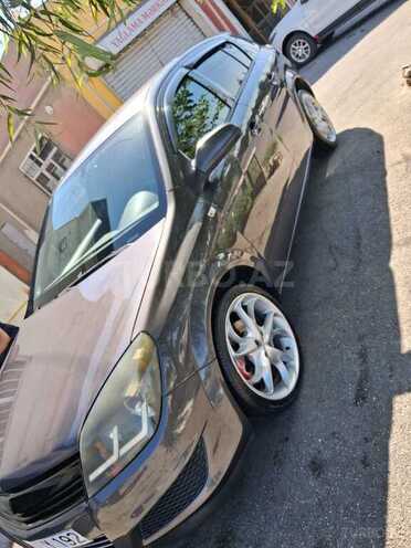 Opel Astra 2009, 220,000 km - 1.4 л - Bakı
