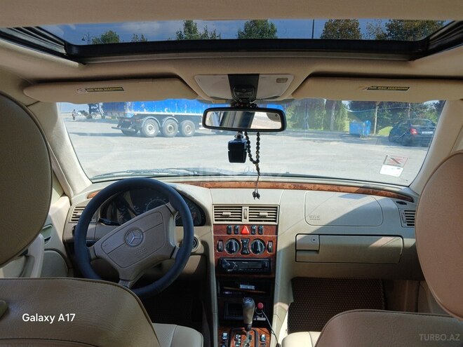 Mercedes C 230 1999, 420,000 km - 2.3 l - Şəki