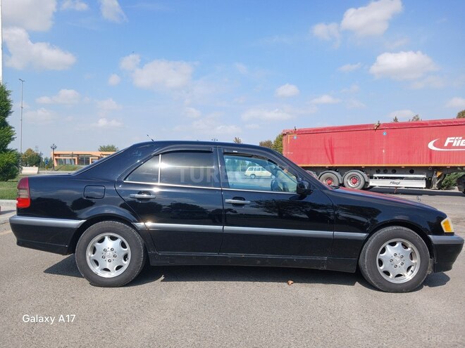 Mercedes C 230 1999, 420,000 km - 2.3 l - Şəki