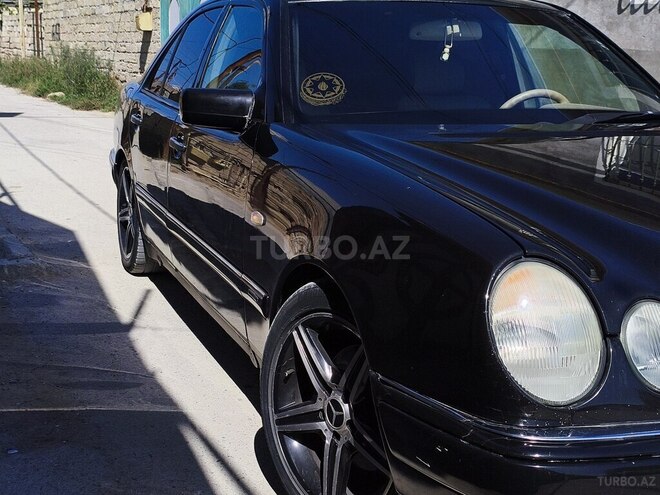 Mercedes E 280 1999, 528,000 km - 2.8 л - Bakı