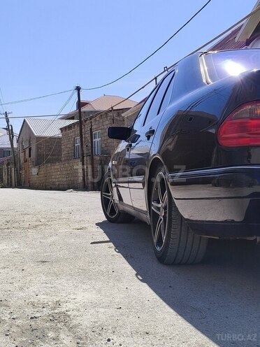 Mercedes E 280 1999, 528,000 km - 2.8 л - Bakı