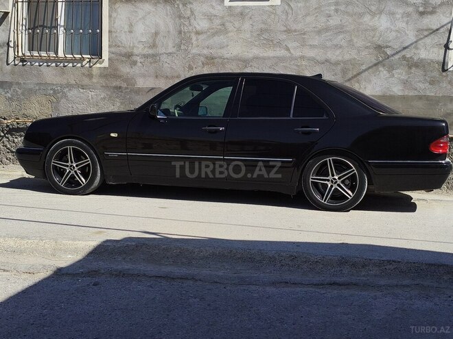 Mercedes E 280 1999, 528,000 km - 2.8 л - Bakı