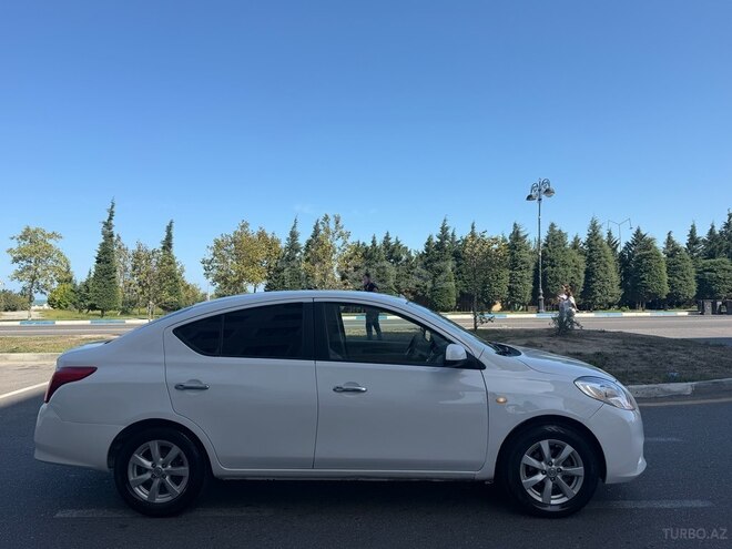 Nissan Sunny 2013, 202,421 km - 1.5 л - Bakı