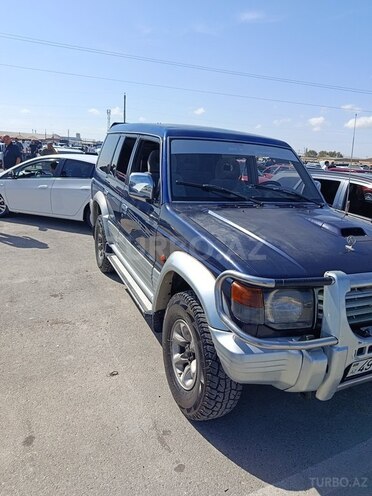 Mitsubishi Pajero 1995, 372,000 km - 2.8 l - Bakı