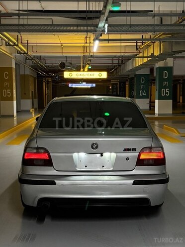 BMW 525 2001, 297,000 km - 2.5 l - Bakı
