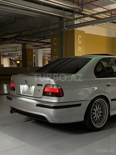 BMW 525 2001, 297,000 km - 2.5 l - Bakı