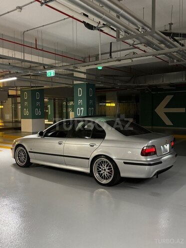 BMW 525 2001, 297,000 km - 2.5 l - Bakı
