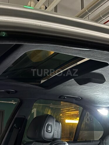 BMW 525 2001, 297,000 km - 2.5 l - Bakı