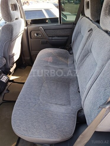Mitsubishi Pajero 1995, 372,000 km - 2.8 l - Bakı