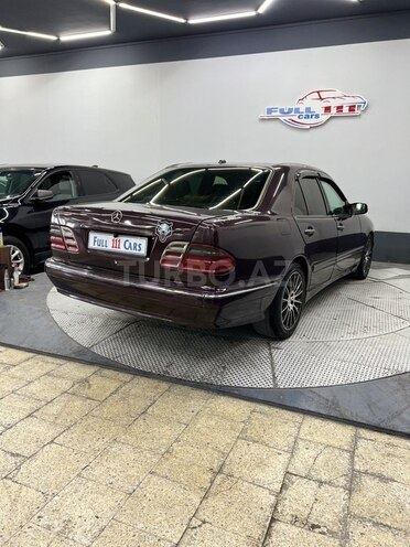 Mercedes E 220 2001, 346,111 km - 2.2 l - Sumqayıt