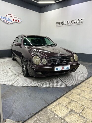 Mercedes E 220 2001, 346,111 km - 2.2 l - Sumqayıt