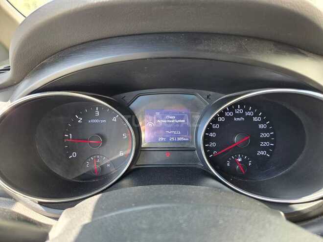 Kia Carnival 2015, 251,000 km - 2.2 л - Bakı
