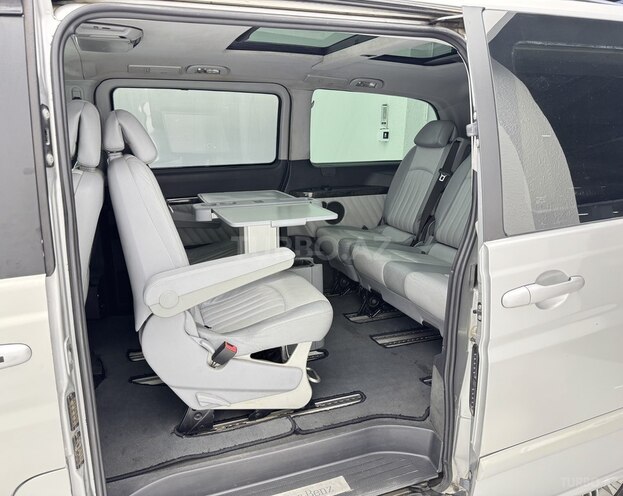 Mercedes Viano 2011, 233,600 km - 3.5 l - Bakı