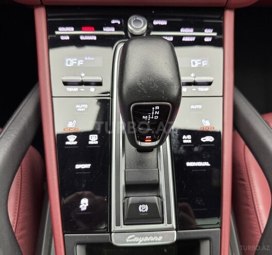 Porsche Cayenne 2020, 35,900 km - 3.0 l - Bakı
