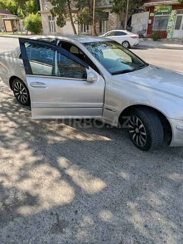 Mercedes C 240 2000, 518,000 km - 2.6 l - Bakı