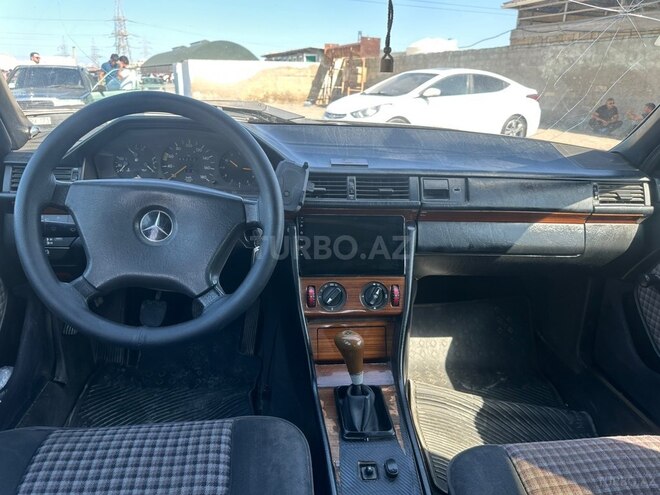 Mercedes  1992, 312,000 km - 2.0 l - Bakı