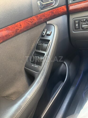 Toyota Avensis 2005, 374,000 km - 2.0 l - Yevlax