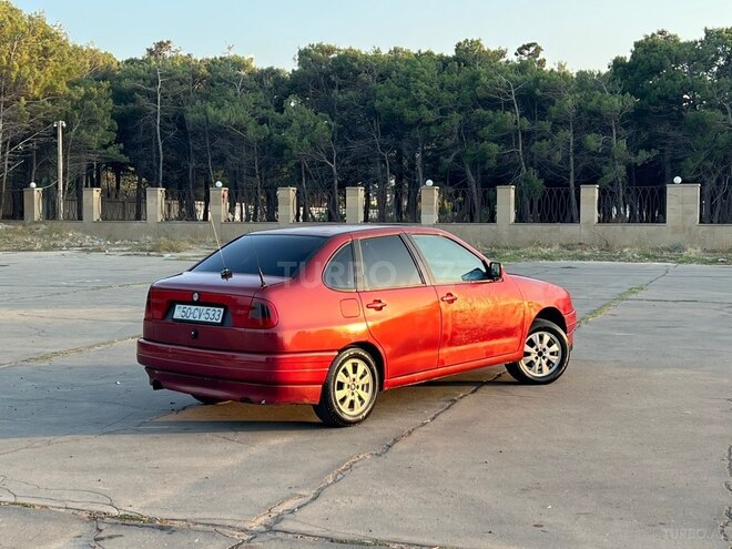 Volkswagen Polo 1995, 330,000 km - 1.6 l - Sumqayıt