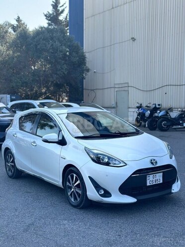 Toyota Aqua 2018, 244,000 km - 1.5 л - Şəki