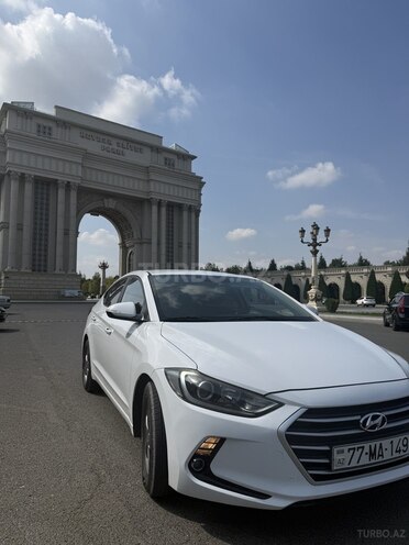 Hyundai Avante 2016, 221,555 km - 1.6 l - Naftalan