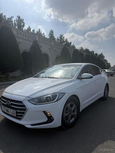 Hyundai Avante 2016, 221,555 km - 1.6 l - Naftalan