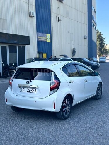 Toyota Aqua 2018, 244,000 km - 1.5 л - Şəki