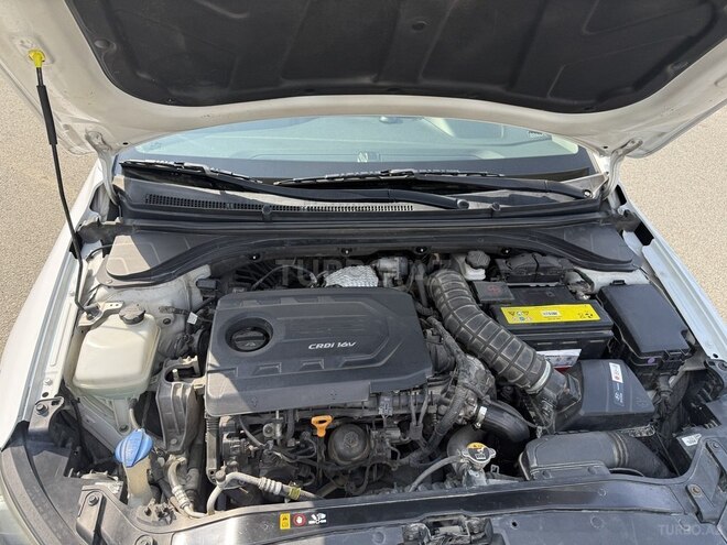 Hyundai Avante 2016, 221,555 km - 1.6 l - Naftalan