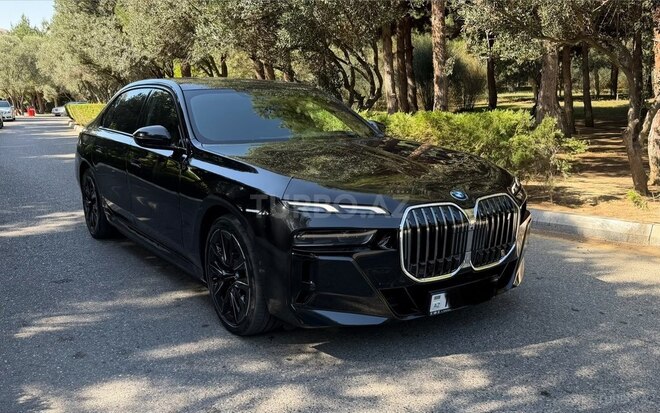 BMW i7 2023, 32,000 km - 0.0 l - Bakı