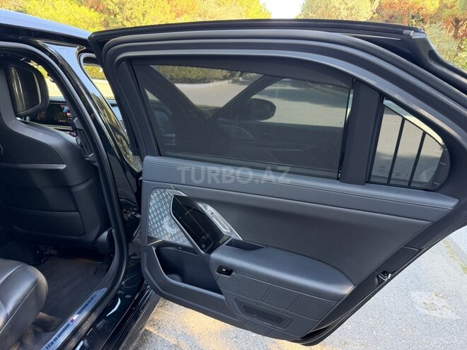 BMW i7 2023, 32,000 km - 0.0 l - Bakı