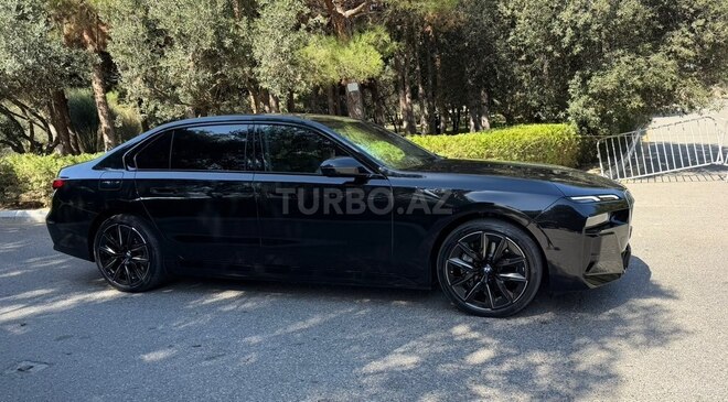 BMW i7 2023, 32,000 km - 0.0 l - Bakı
