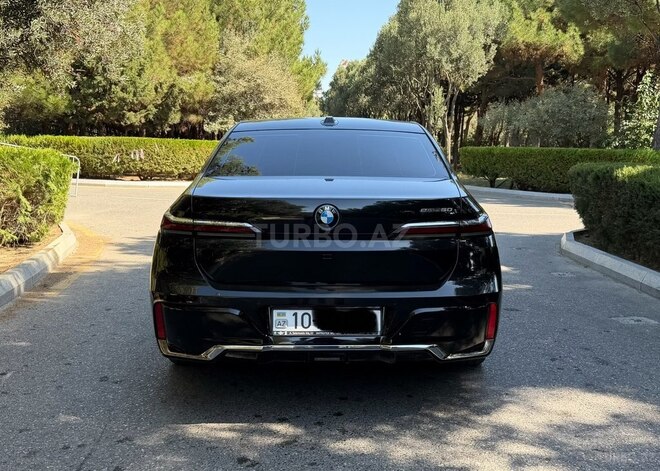 BMW i7 2023, 32,000 km - 0.0 l - Bakı