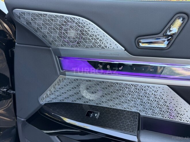 BMW i7 2023, 32,000 km - 0.0 l - Bakı