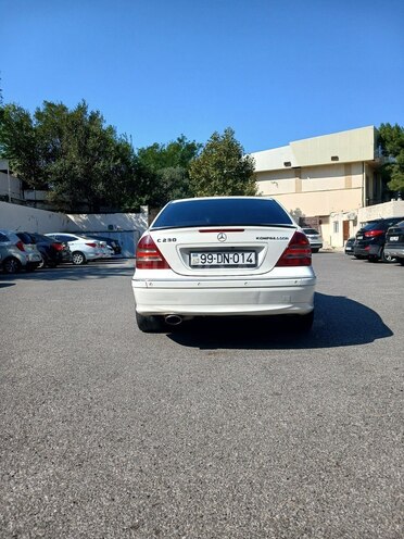 Mercedes C 230 2005, 370,000 km - 2.6 l - Bakı