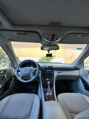 Mercedes C 240 2004, 281,000 km - 2.6 l - Bakı