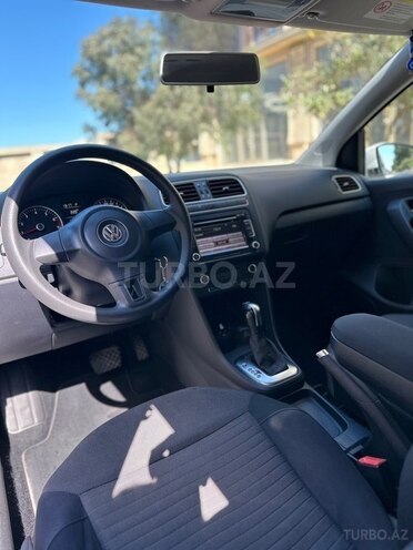 Volkswagen Polo 2011, 145,000 km - 1.4 l - Bakı