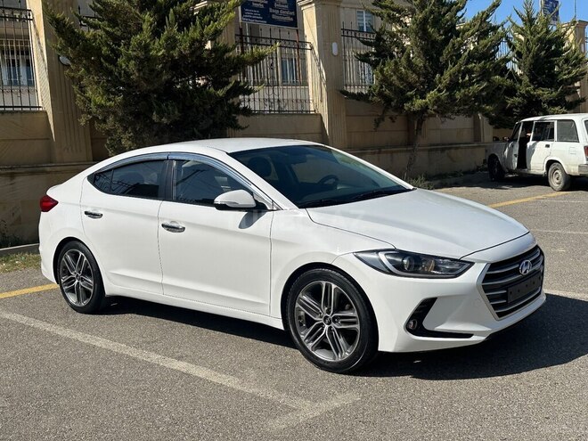 Hyundai Avante 2017, 208,000 km - 1.6 l - Bakı