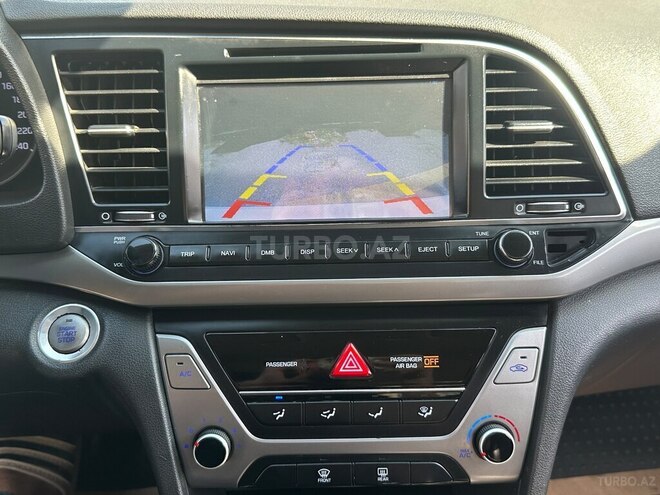 Hyundai Avante 2017, 208,000 km - 1.6 l - Bakı