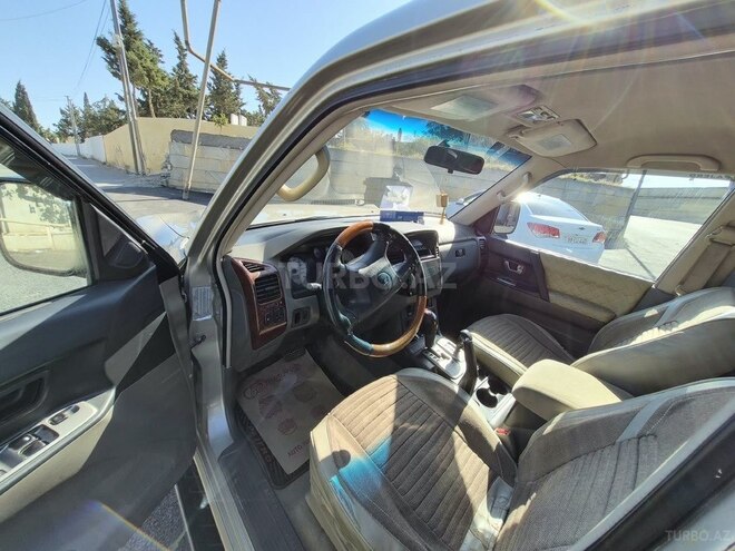 Mitsubishi Pajero 2004, 440,000 km - 3.2 l - Bakı