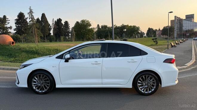 Toyota Corolla 2025, 120,000 km - 1.8 l - Gəncə