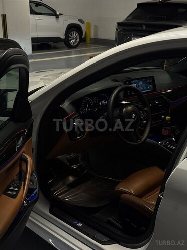 BMW 530 2019, 140,000 km - 2.0 л - Bakı