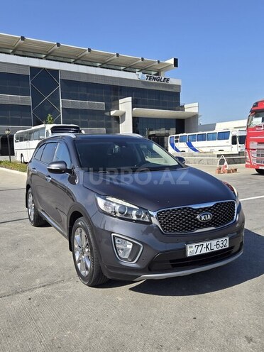 Kia Sorento 2015, 214,000 km - 2.0 л - Salyan