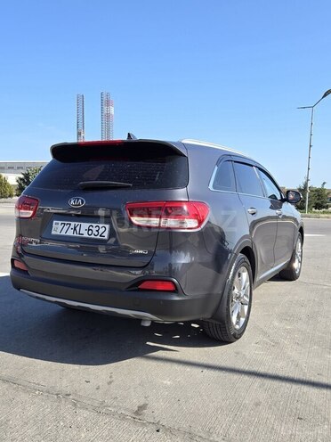 Kia Sorento 2015, 214,000 km - 2.0 л - Salyan